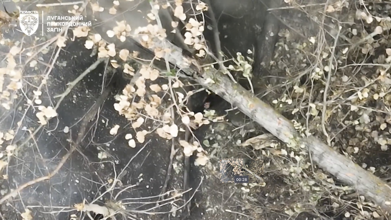 Russian soldier shoots himself, his eye looks weird afterwards