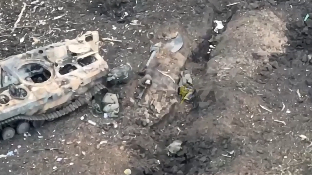 Wounded Russian laying in trench shoots himself